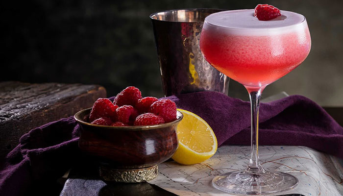Image d’un verre de cocktail Clover Club original