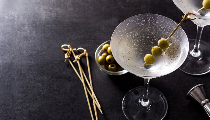 Image d’un verre de cocktail Dry Martini original