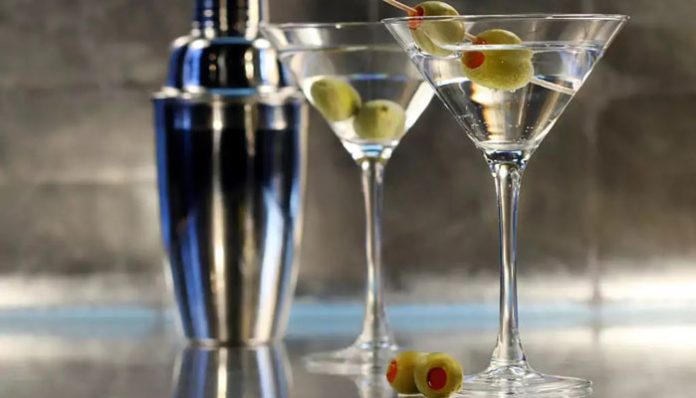 Image d’un verre de cocktail Vodka Martini originale
