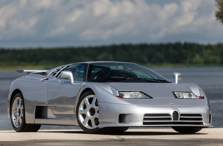 Présentation de la voiture Bugatti EB110