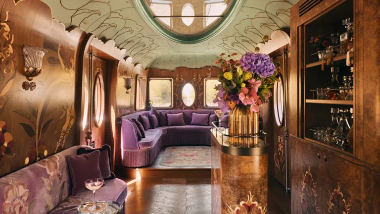 Celia, la voiture Pullman de Baz Luhrmann : le voyage ferroviaire comme scène privée