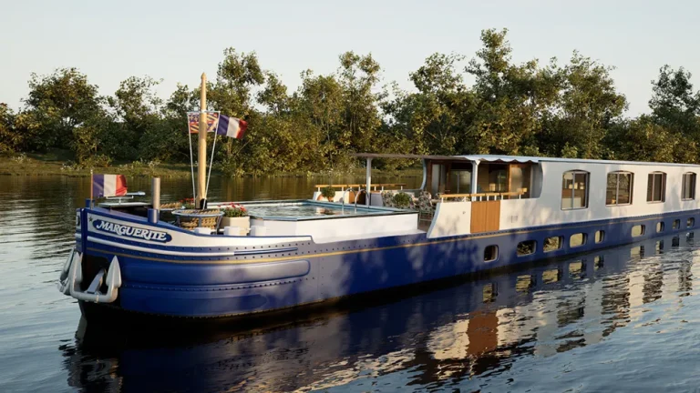 Marguerite, la nouvelle villa flottante de Belmond pour explorer la Bourgogne au fil de l’eau